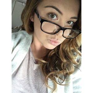 Meet your Posher, Ciara